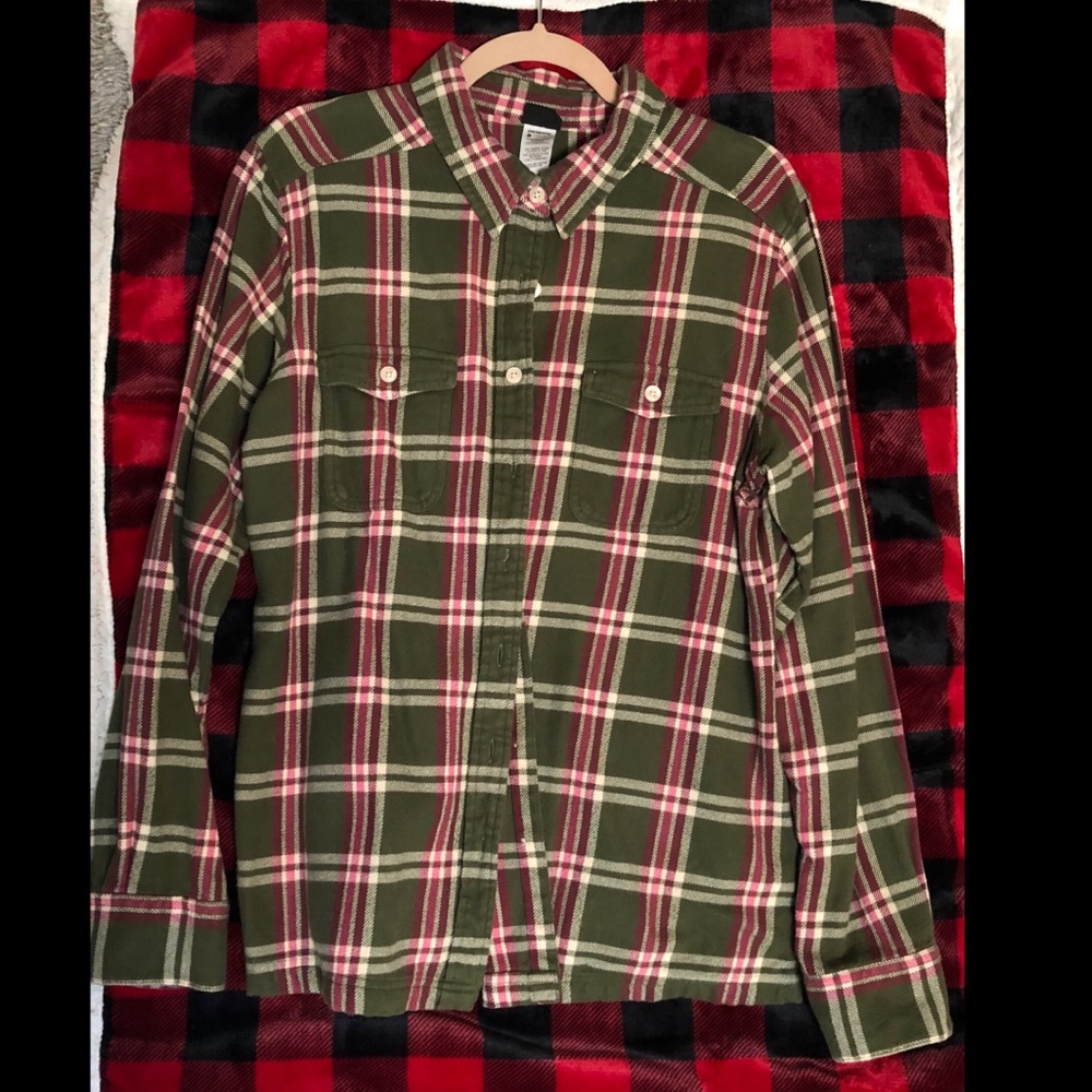Patagonia flannel top
